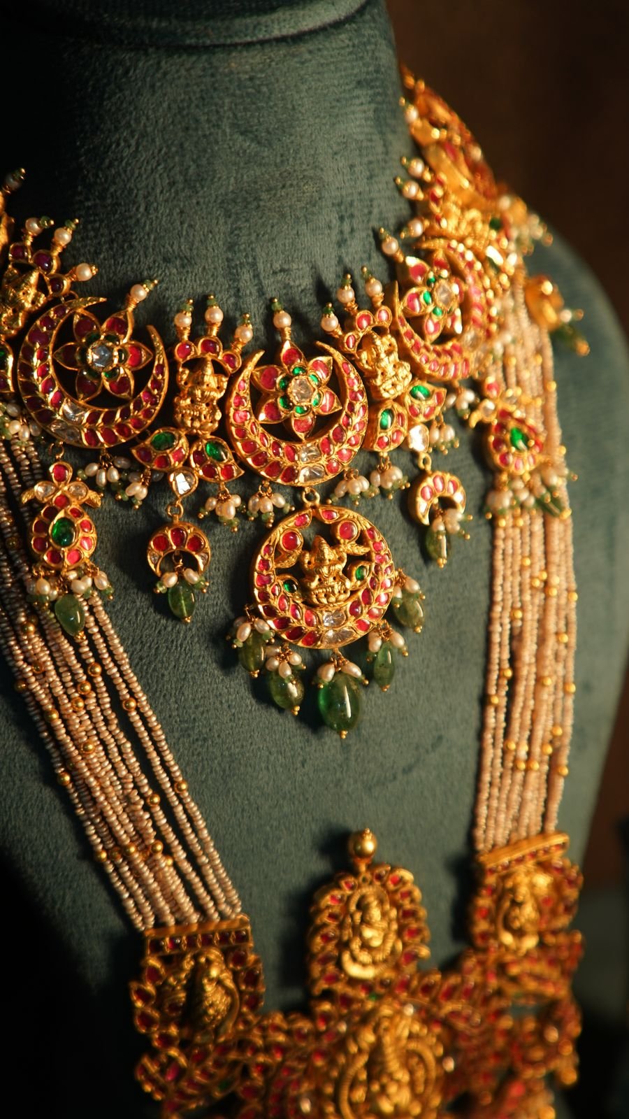 Temple jewellery necklace shot on a bust